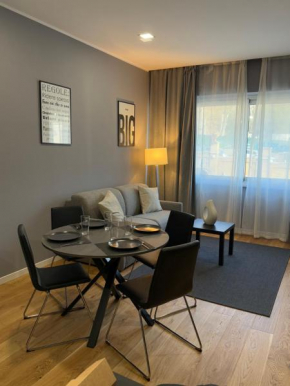 VB's Luxury Flat
